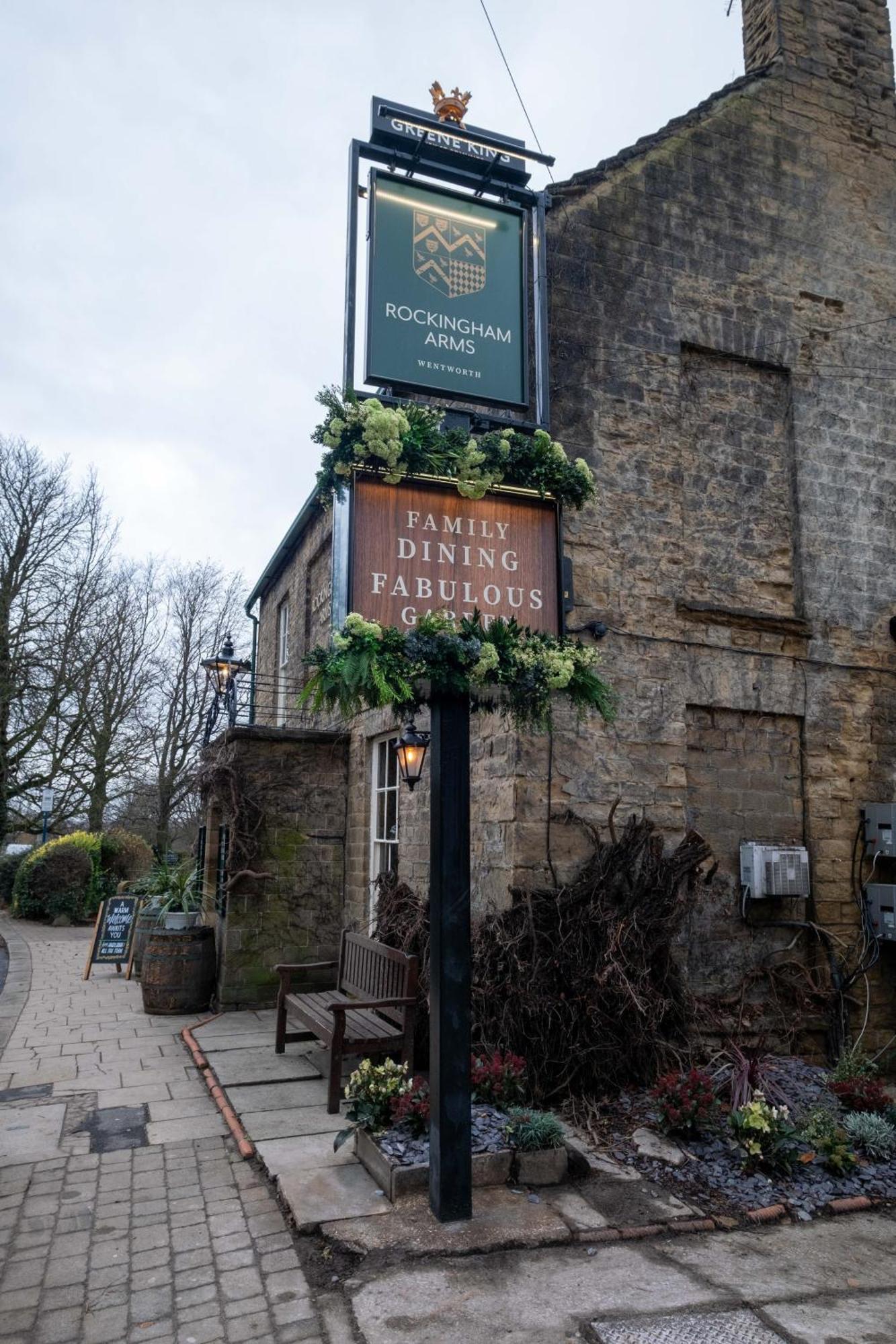 Rockingham Arms By Greene King Inns Wentworth  Eksteriør bilde